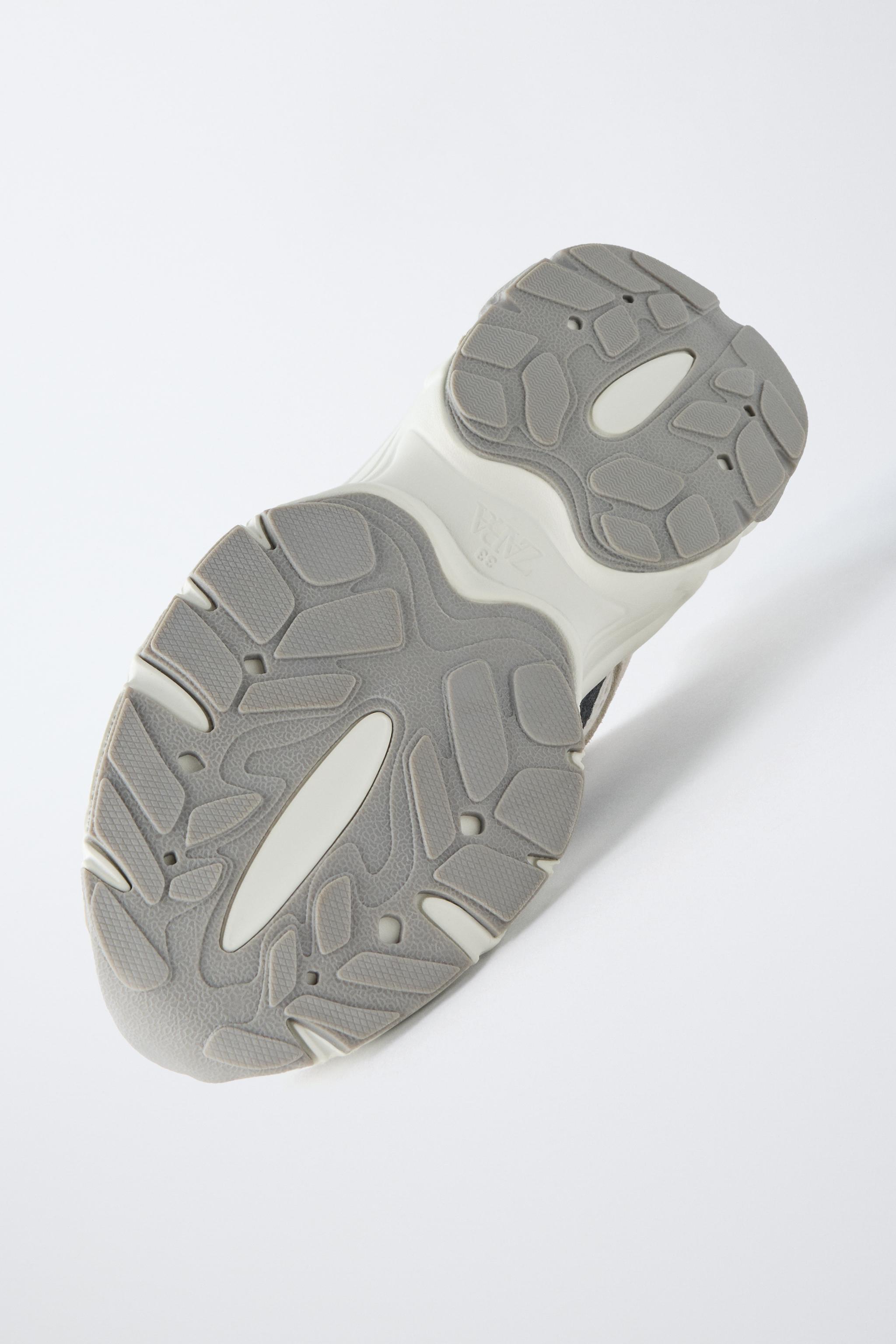 MESH SNEAKERS